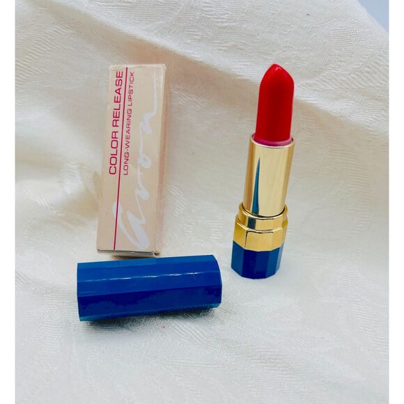 1990 Avon Color Release Lipstick - Preferrable Poppy - Picture 2 of 8